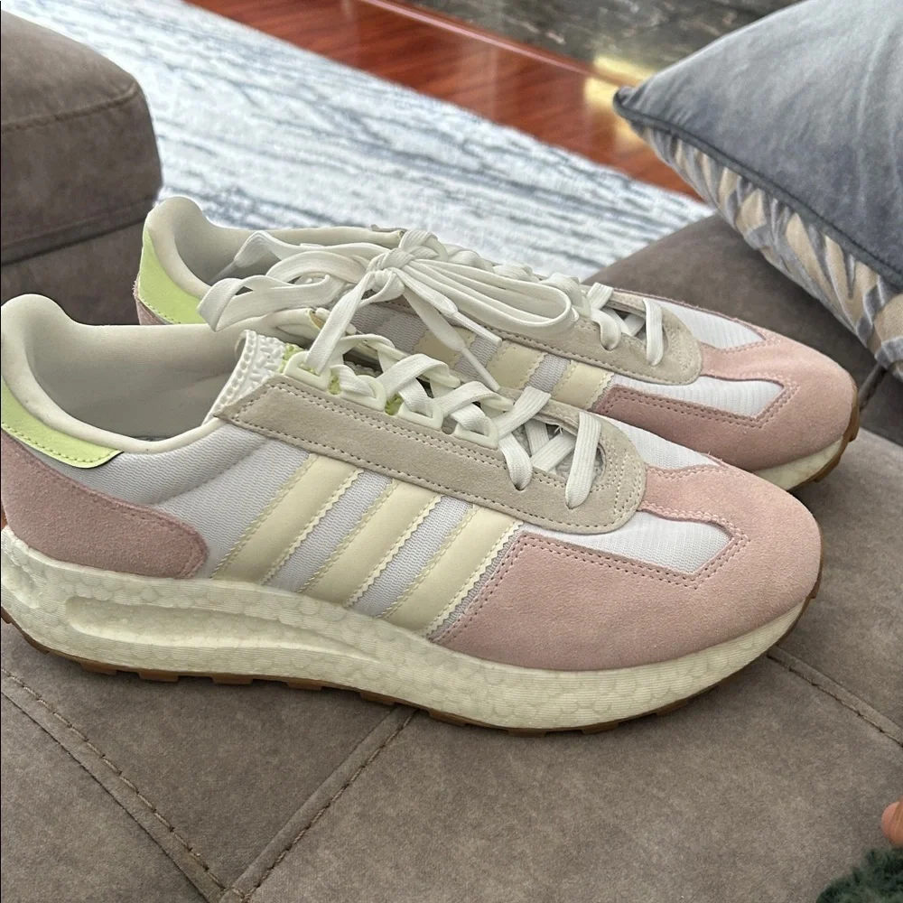 Adidas Women's Retropy E5 size 11